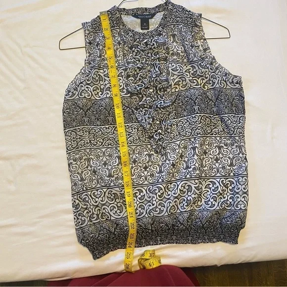 White House Black Market Tank Ruffled V-Neck Elastic Waist Bloudr Top Size M - Picture 7 of 8